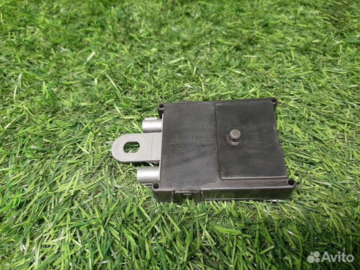 Антенна на Mercedes-Benz M-Class W164