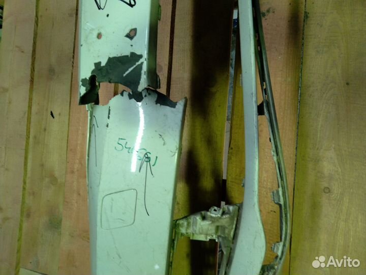 Передний бампер Volkswagen Passat 2015