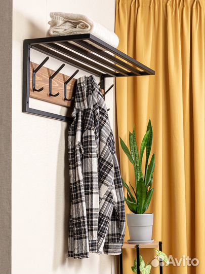 Вешалка в прихожую