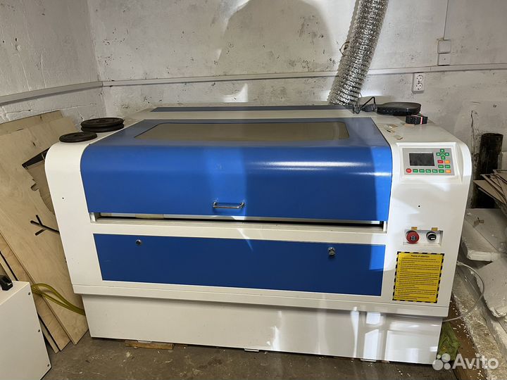 Лазерный станок CO2 90x60 с чиллером 5кВт
