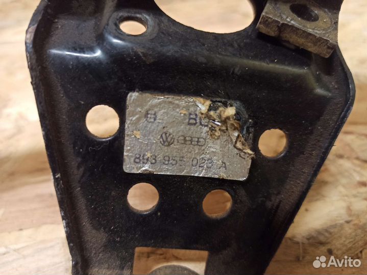 Трапеция дворников Audi 80