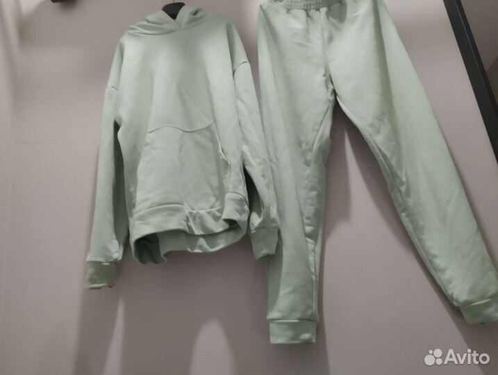 Спортивный костюм для девочки