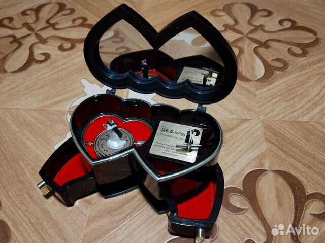 Винтажная музыкальная шкатулка для украшений