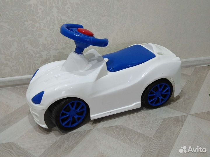 Машинка-каталка