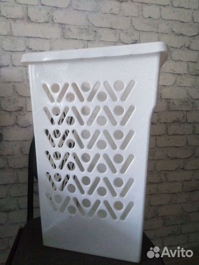 Корзина угловая для белья