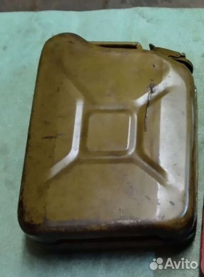 Канистра металлическая 10 л