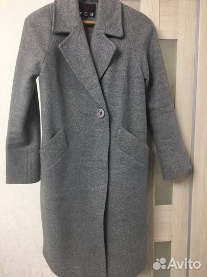 Пальто женское