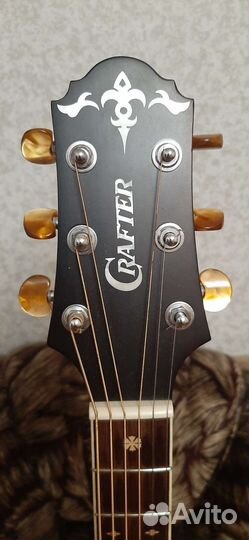 Электроакустическая гитара 