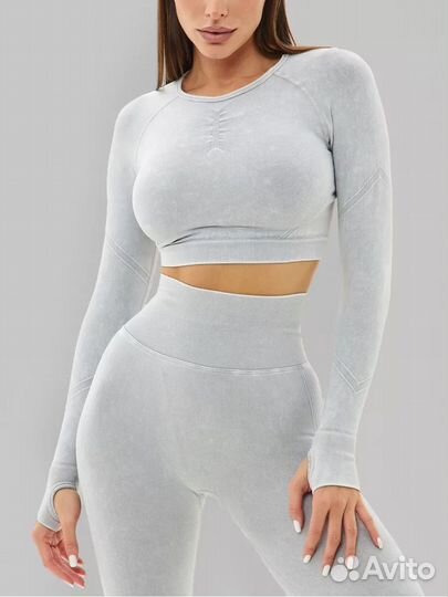 Костюм для йоги и фитнеса