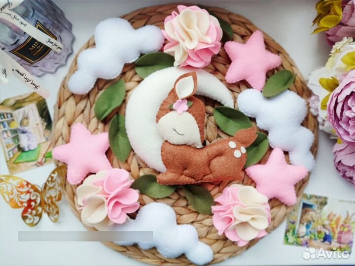 Мобиль из фетра ручной работы кроватку для малыша