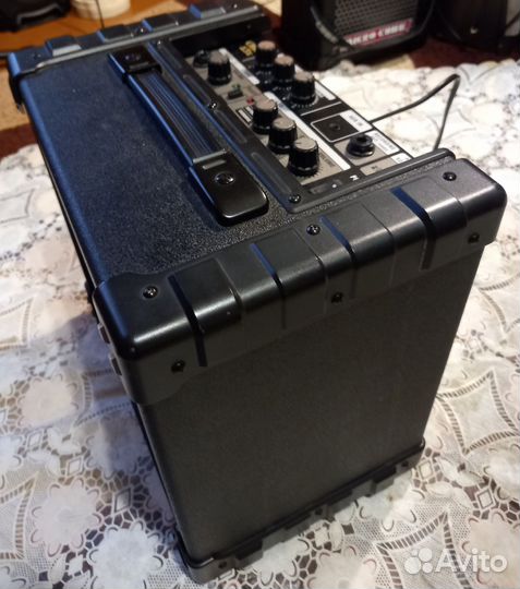 Процессорный комбоусилитель Roland Cube15X