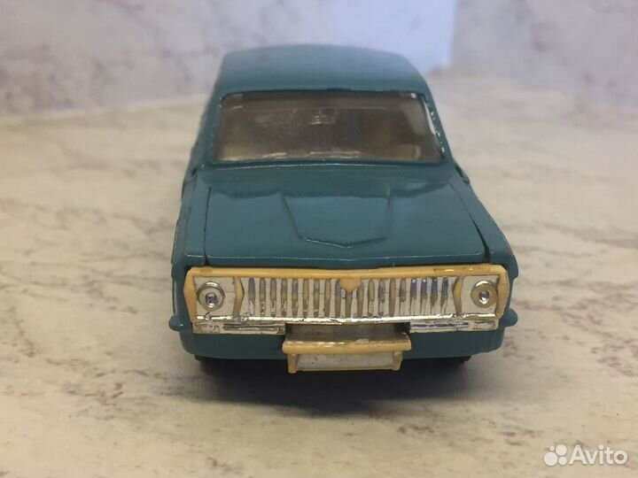 Газ 24 1:43 киев, 3102 сделано в СССР