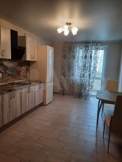 2-к. квартира, 72 м², 10/27 эт.