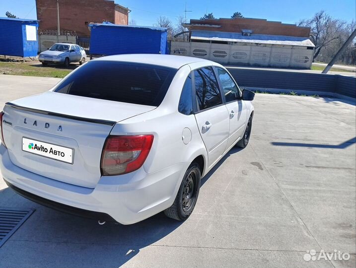 LADA Granta 1.6 МТ, 2018, 98 000 км