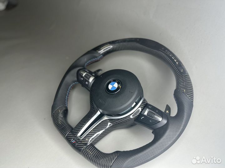 Руль BMW F10 M5 F01 F06 M6 F12 F13 карбон тахометр