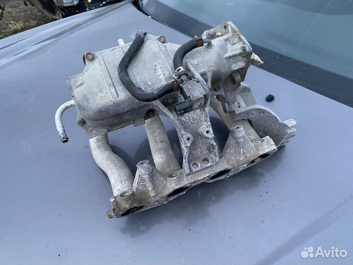 Впускной коллектор Nissan Almera n16