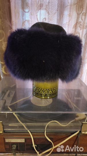 Шапка зимняя женская 56-57 размер. Песец
