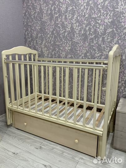Детская кроватка + матрас