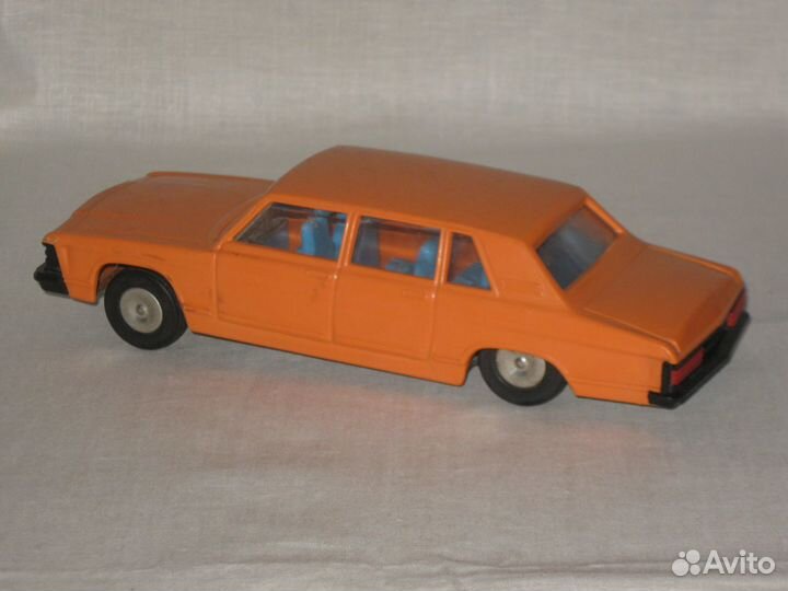 Газ-14 Чайка. Пластмасса. СССР