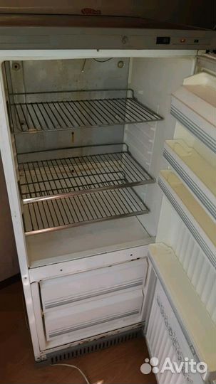 Холодильник двухкамерный