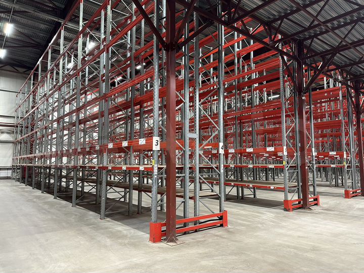 Теплый Склад, 3000 м² с пандусом