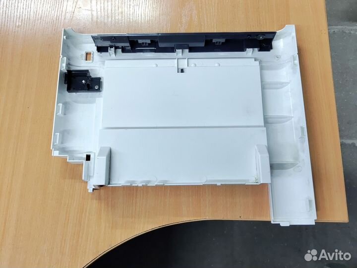 Передняя крышка 302NR04051 kyocera M6630cidn