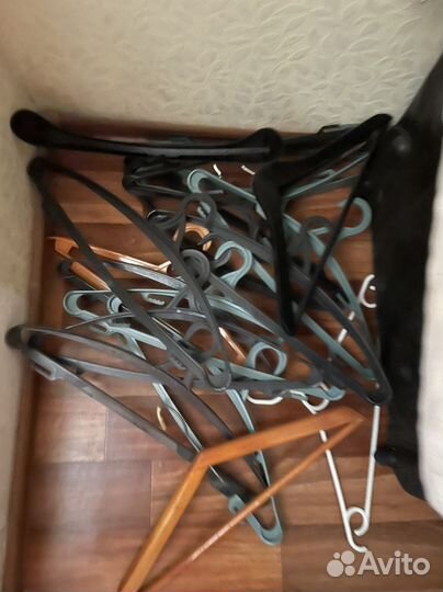 Вешалки плечики