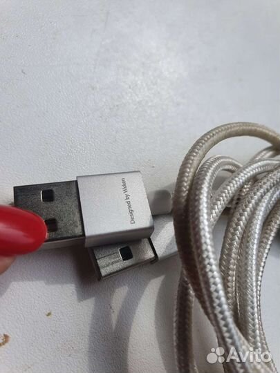 Кабель для зарядки телефона