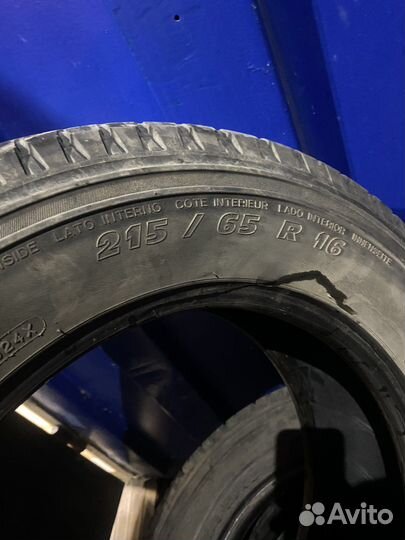 Michelin Agilis 3 215/65 R16