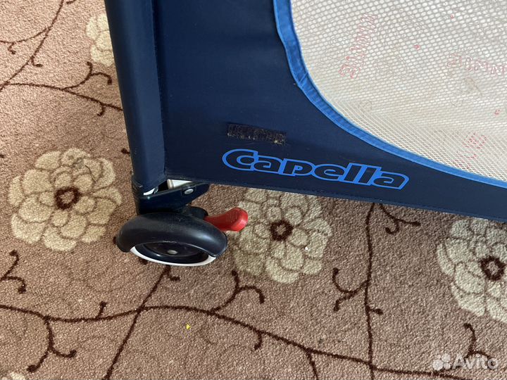 Складной манеж на колесах с матрасом 60/120