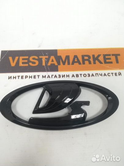 Шильдик ладья нового образца черный лак