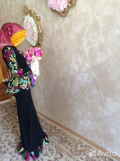 Костюм, платье