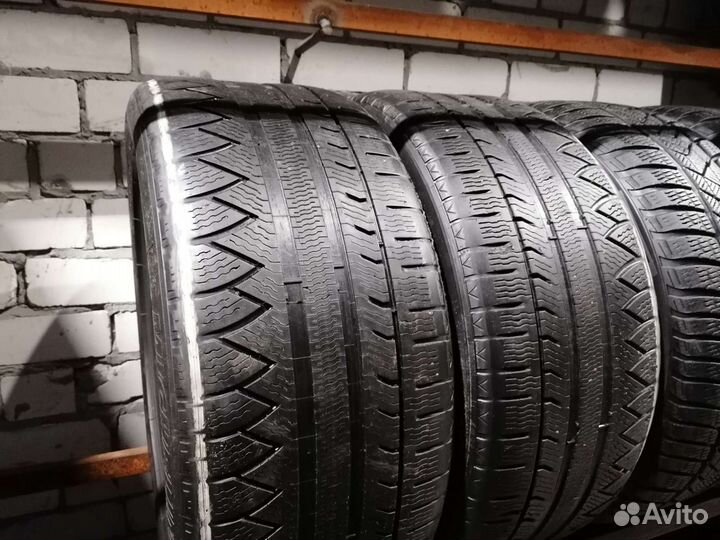 Michelin Alpin 2 255/45 R18