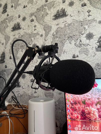 Микрофон студийный