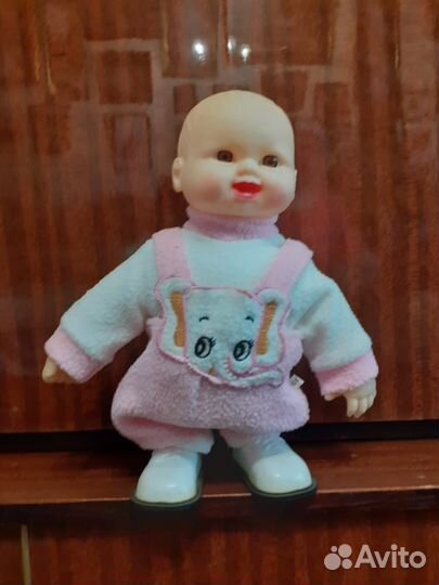 Кукла ходячая