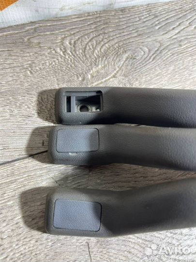 Ручка внутренняя потолочная(комплект) Toyota Cari