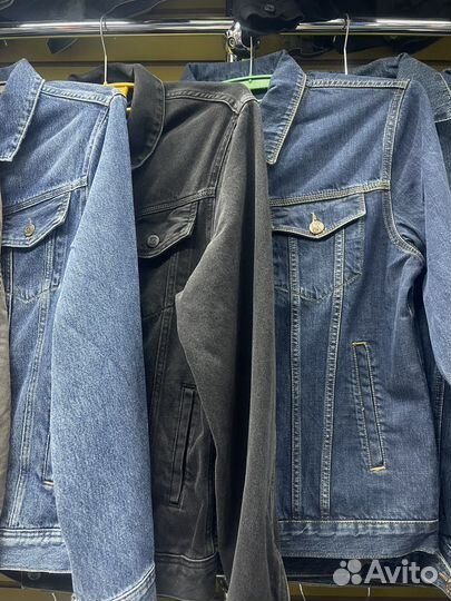 Джинсовые куртки Levis, Wrangler