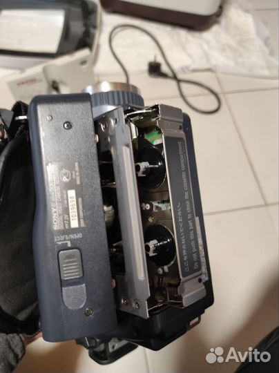 Видеокамера Sony DCR-TRV230E