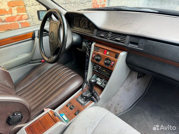 Разбор мерседес 124 2.2 АКПП 1994