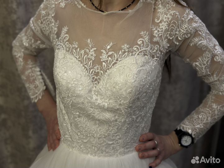 Свадебное платье