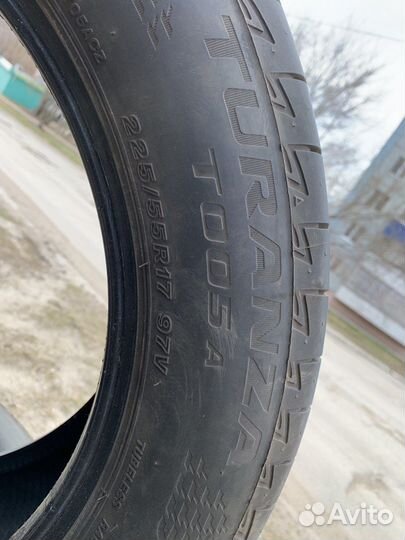 Bridgestone Turanza T005A 225/55 R17