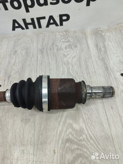 Привод передний правый Mitsubishi Colt Z34A 4A90