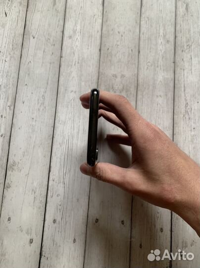 iPhone X