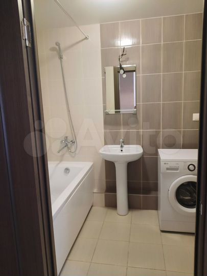 2-к. квартира, 72 м², 10/27 эт.