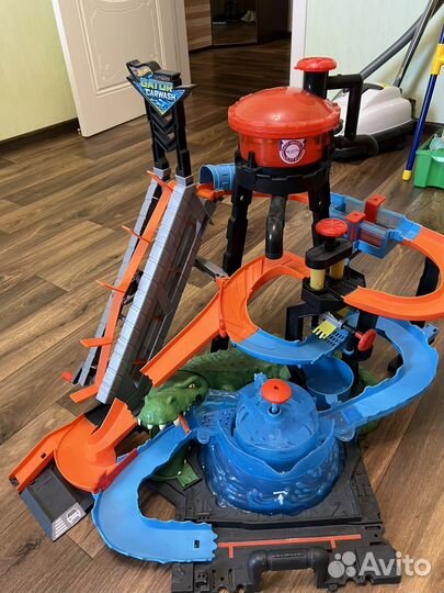 Трек хот вилс автомойка