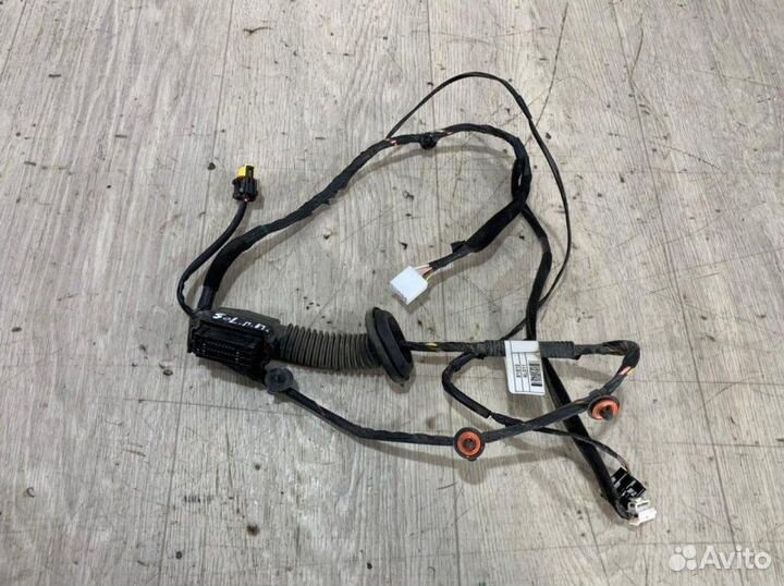 Проводка двери передняя правая Hyundai Solaris