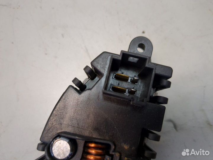 Сопротивление отопителя Audi A5 (8T)