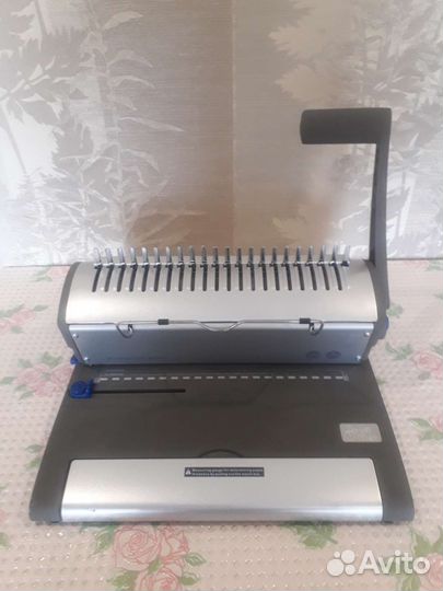 Брошюровщик на пластиковую пружину