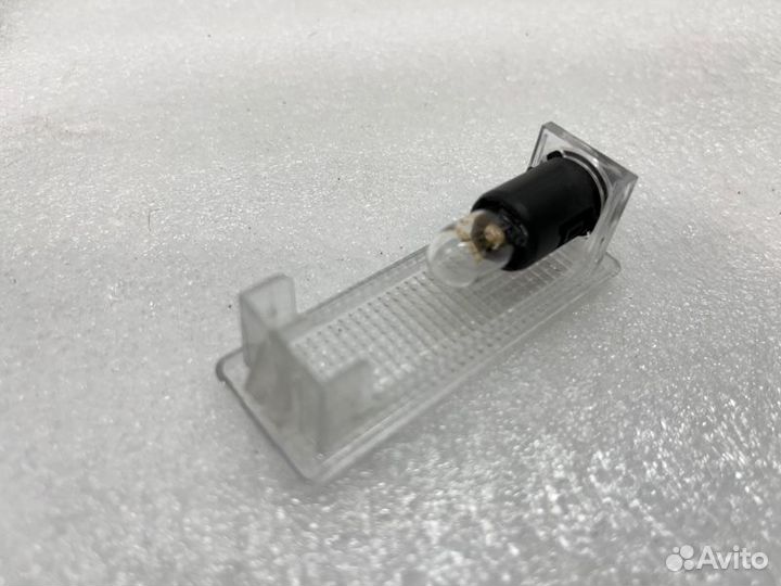 Плафон салонный Ford Kuga CBS ytma 2015