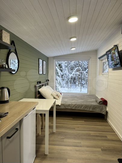 Дом 15 м² на участке 16 сот.